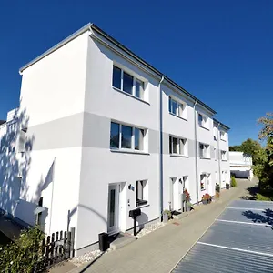 Apartment Urbaner Lifestyle Im Klimaneutralen Effizienzhaus